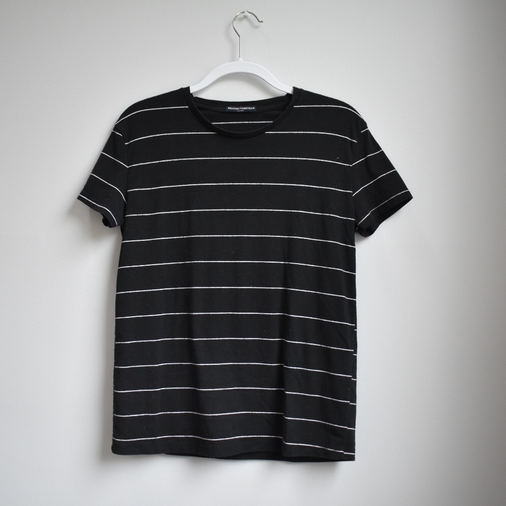 ⚫️ Black and White Striped Tee ⚪️